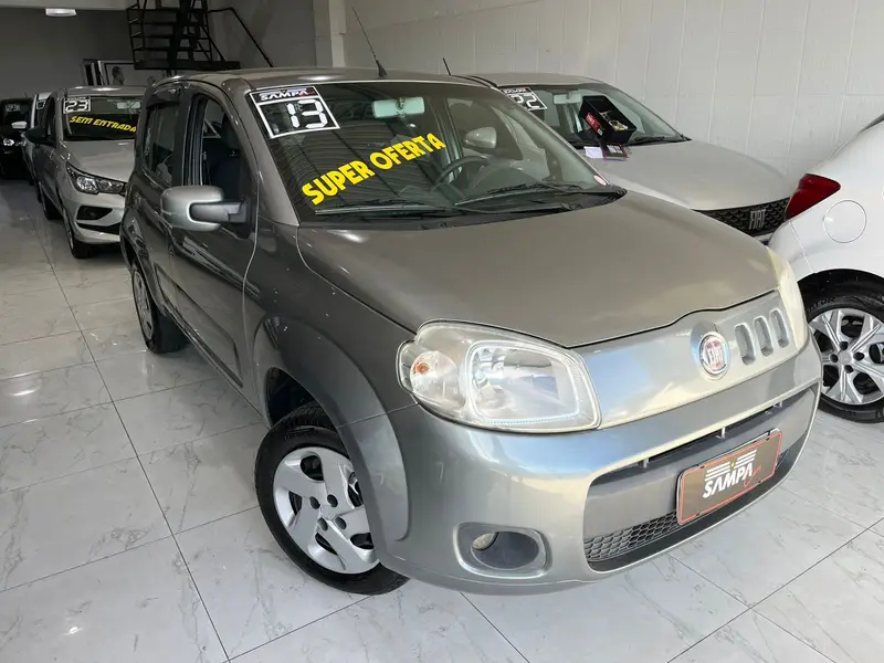 Fiat Uno Vivace Italia 1.0 8V (Flex) 4p