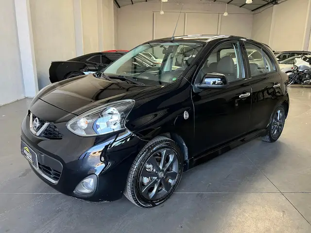 Carro Nissan March 2016 1.6 16V SL (Flex)
