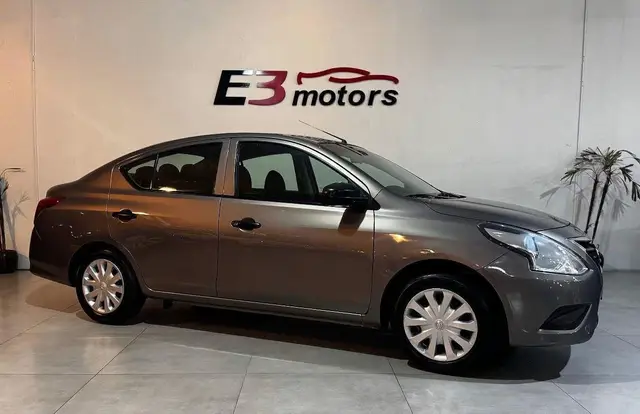 Carro Nissan Versa 2022 1.0 12V V-Drive (Flex)