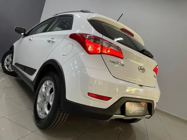 Carro Hyundai HB20X 2015 Style 1.6 (Flex)
