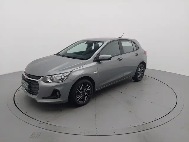 Carro Chevrolet Onix Plus 2024 LT 1.0