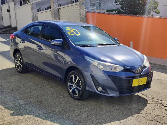 Carro Toyota Yaris Sedan 2020 1.5 XL Live (Flex)
