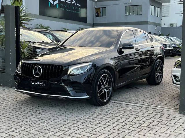 Carro Mercedes-Benz GLC 250 Coupé 2017 Coupe 4MATIC 2.0 TB 16V Aut.