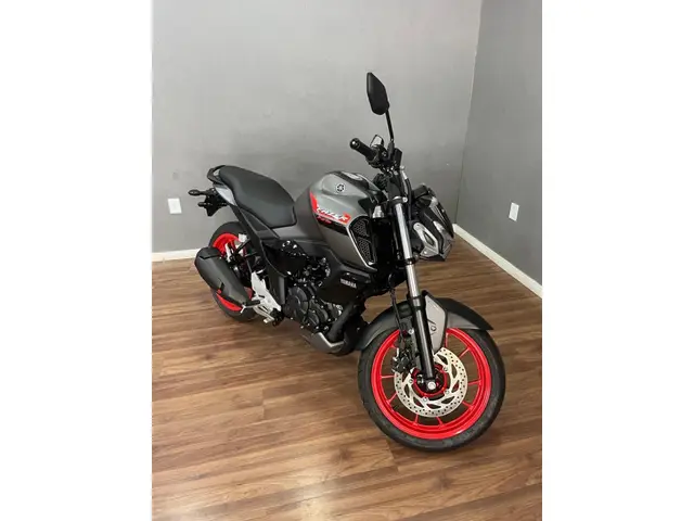Moto Yamaha Fazer FZ15 2025 ABS Connected