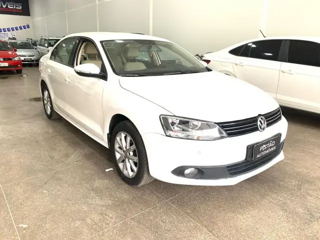 Carro Volkswagen Jetta 2012 2.0 Comfortline Tiptronic (Flex)