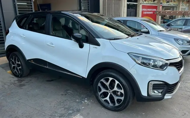 Carro Renault Captur 2021 BOSE 1.6 16v SCe CVT (Flex)