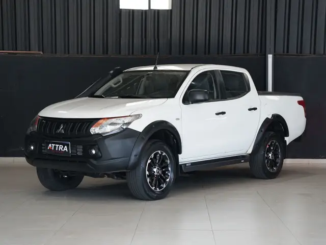 Carro Mitsubishi L200 2022 Triton GL 2.4