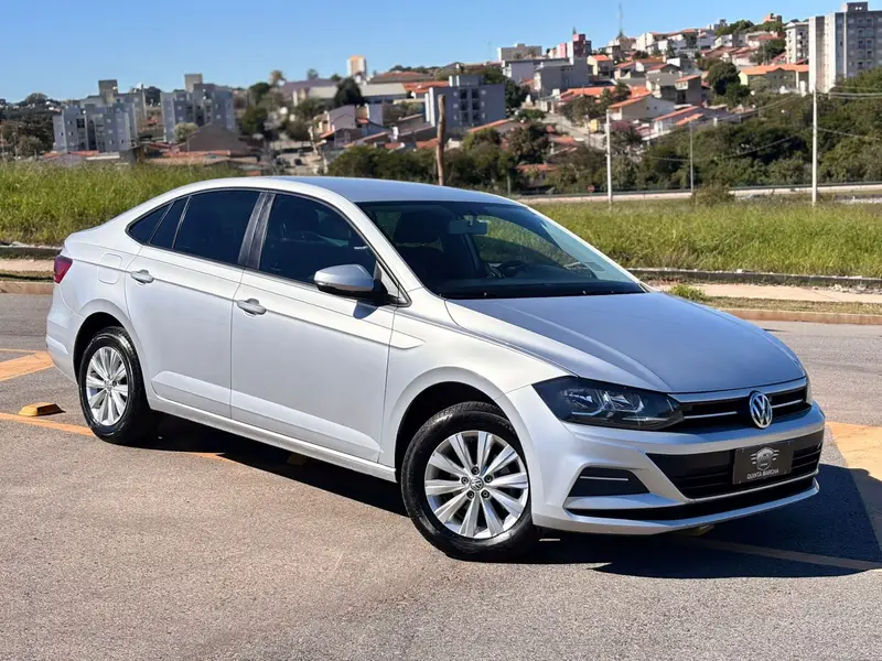Volkswagen Virtus 1.6 MSI 16V (Flex)