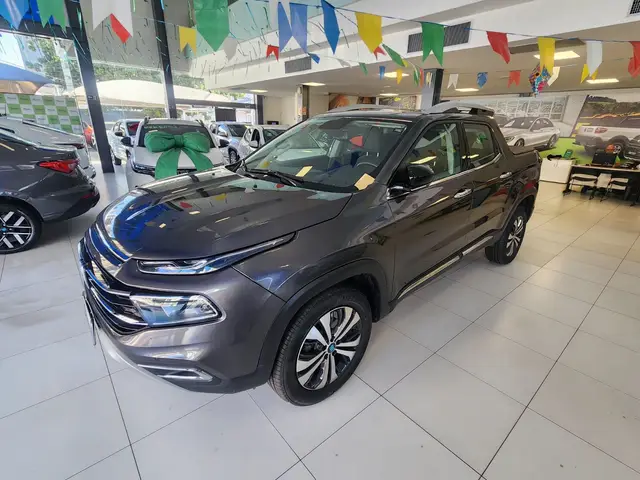 Carro Fiat Toro 2023 Volcano 1.3