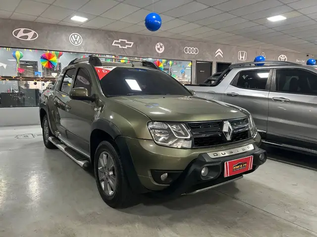 Carro Renault Duster Oroch 2016 2.0 16V Dynamique (Flex)