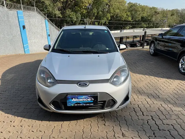 Carro Ford Fiesta Sedan 2014 SE 1.0 RoCam (Flex)