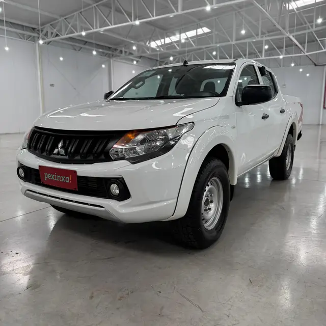 Carro Mitsubishi L200 2023 Triton GL 2.4 Turbo