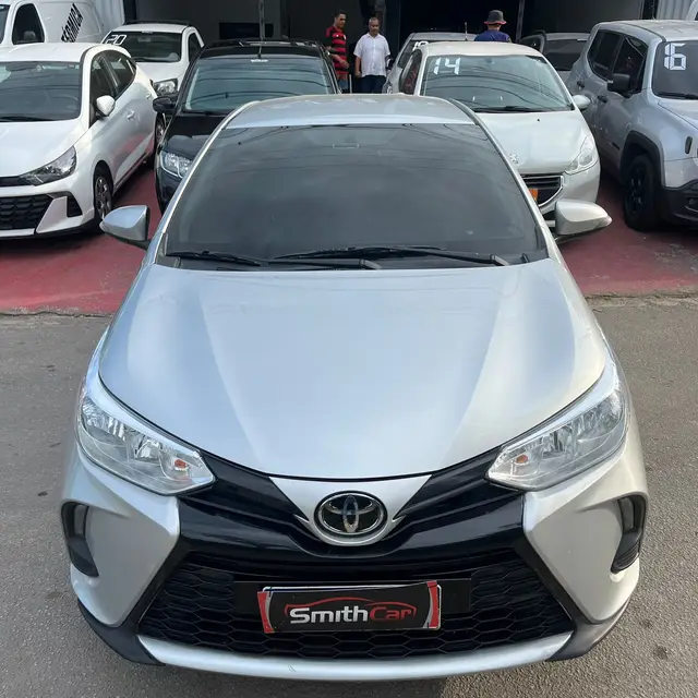 Carro Toyota Yaris Sedan 2023 XL 1.5 Flex 16V 4p Aut.