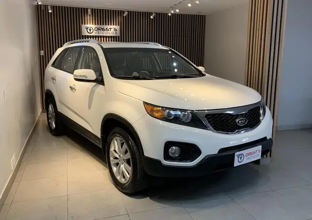 Carro Kia Sorento 2012 2.4 16V 4x2 (Aut)