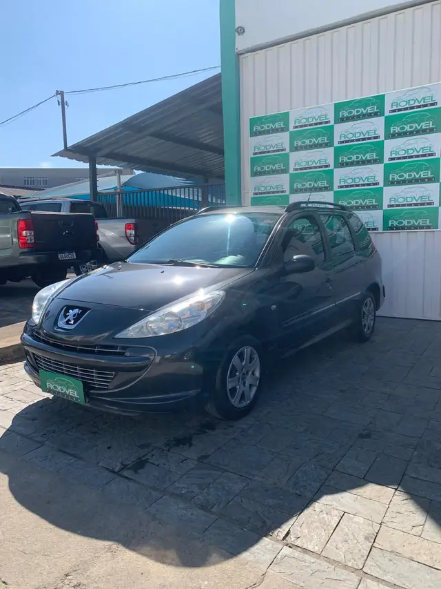 Carro Peugeot 207 SW 2013 XR 1.4 8V (flex)