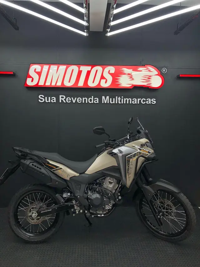 Moto Honda XRE Sahara 300 2025 ABS