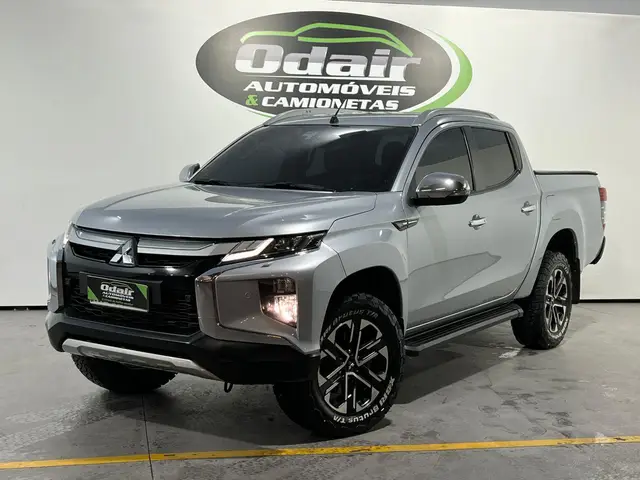 Carro Mitsubishi L200 Triton Sport 2023 HPE-S 2.4