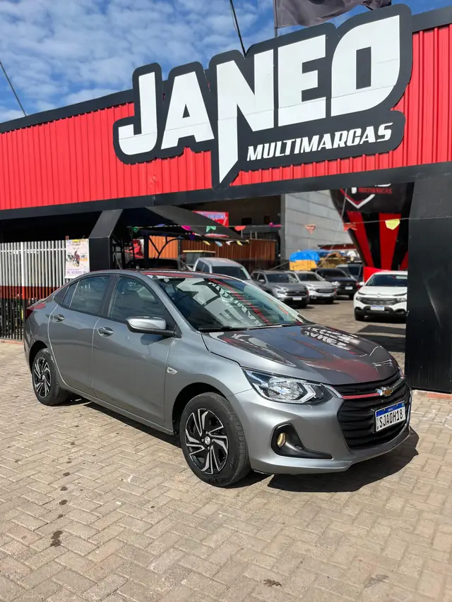 Carro Chevrolet Onix Plus 2024 LT 1.0