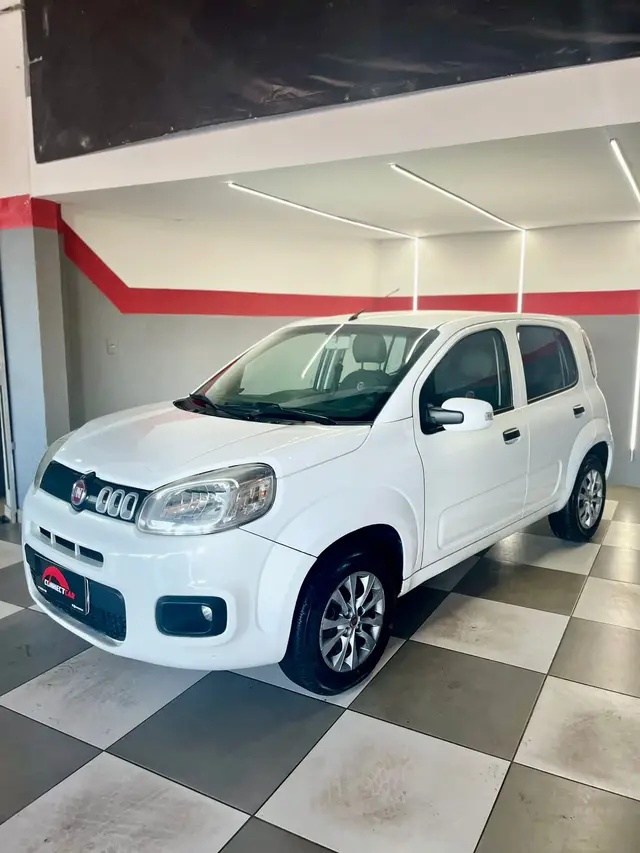 Carro Fiat Uno 2016 Evolution 1.4 8V (Flex) 4p