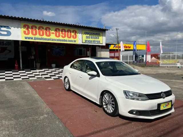 Carro Volkswagen Jetta 2013 2.0 Comfortline (Flex)