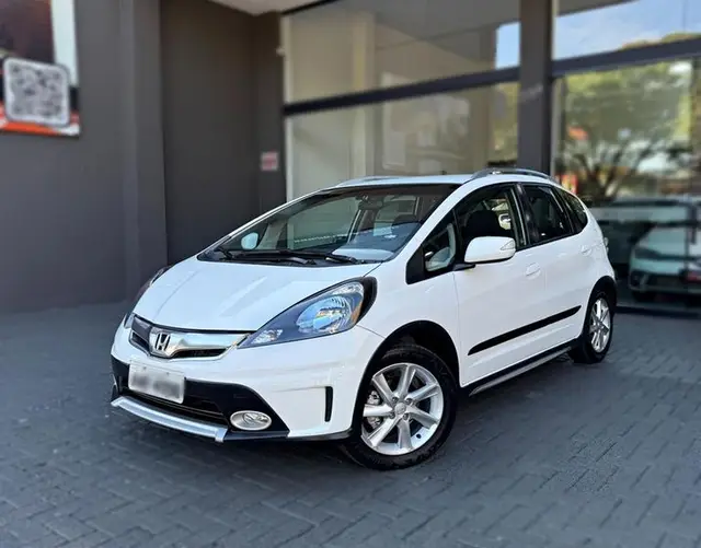 Carro Honda Fit 2013 Twist 1.5 16v (Flex)