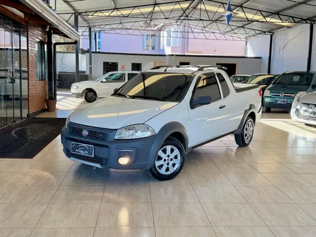 Carro Fiat Strada 2014 Working 1.4 (Flex) (Cabine Estendida)