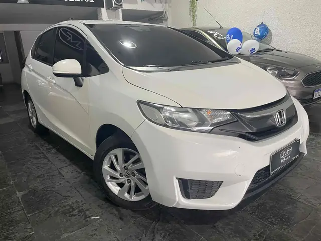 Carro Honda Fit 2015 1.5 16v LX CVT (Flex)