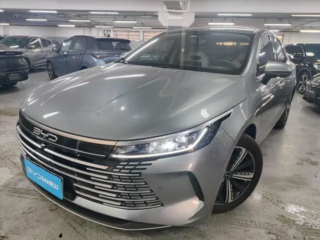 Carro BYD King 2025 DM-i GL