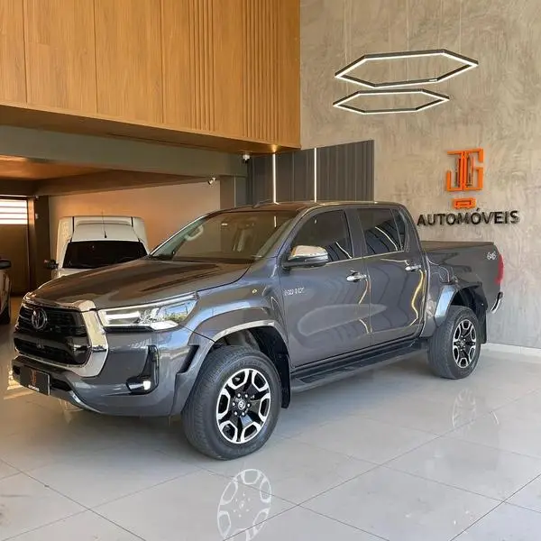 Carro Toyota Hilux Cabine Dupla 2024 SRX Plus 4x4 2.8 Diesel