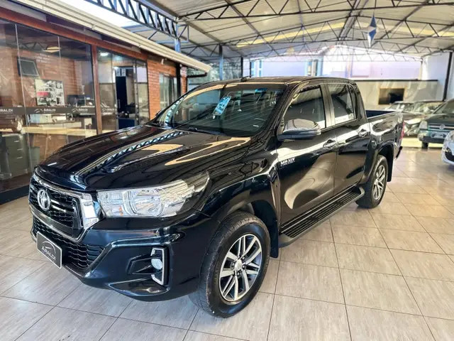Carro Toyota Hilux Cabine Dupla 2020 Hilux 2.8 TDI SRV CD 4x4 (Aut)