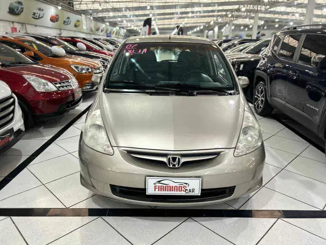 Carro Honda Fit 2007 LX 1.4