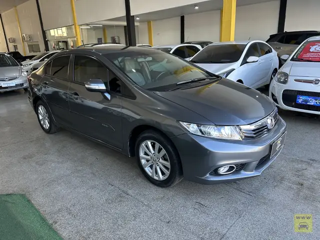 Carro Honda Civic 2015 LXS 1.8 i-VTEC (Flex)