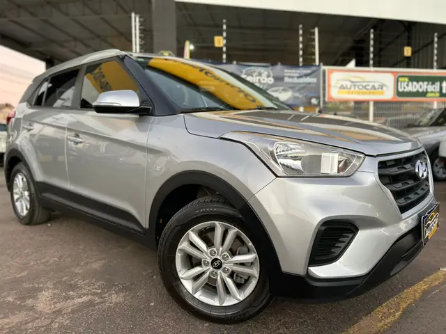 Carro Mercedes-Benz 180D 2018 Furgao 2.4