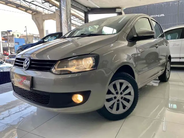 Carro Volkswagen Fox 2013 1.6 VHT Prime I-Motion (Flex)