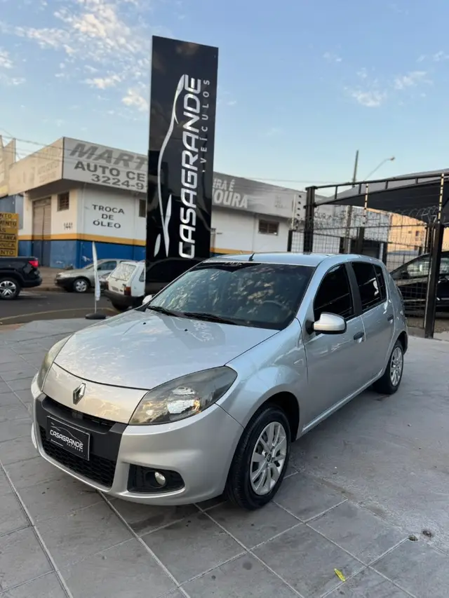 Carro Renault Sandero 2014 Expression 1.6 8V (flex)