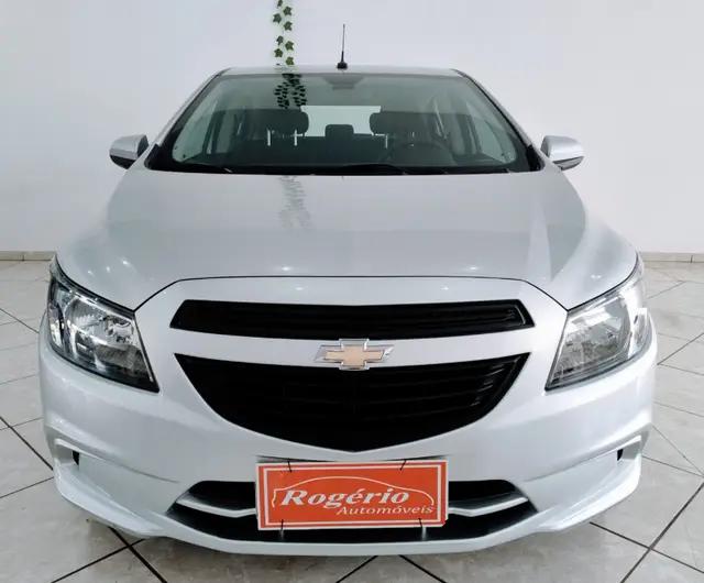 Carro Chevrolet Onix 2019 1.0 Joy SPE/4