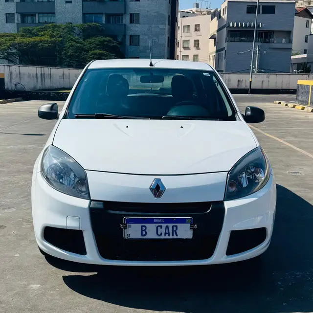 Carro Renault Sandero 2014 Authentique 1.0 16V (flex)