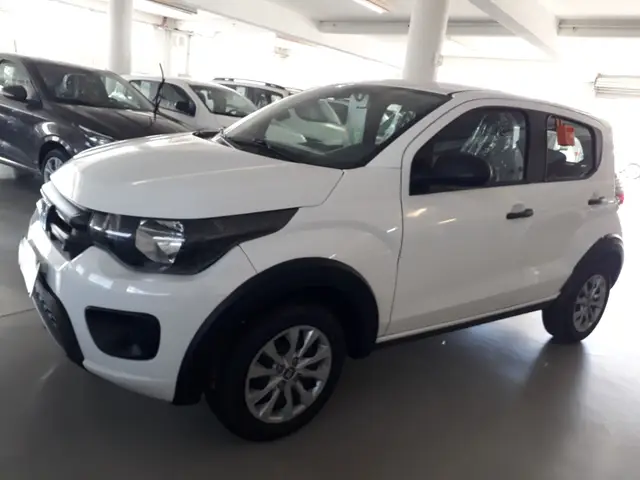 Carro Fiat Mobi 2024 Trekking 1.0
