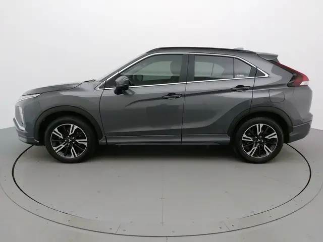 Carro Mitsubishi Eclipse Cross 2023 HPE-S Sport 1.5 16V Aut.