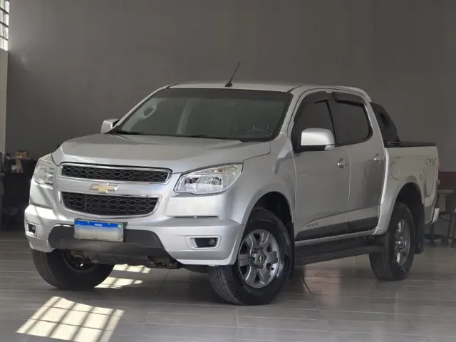 Carro Chevrolet S10 Cabine Dupla 2016 S10 2.4 Advantage (Cabine Dupla)