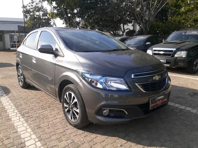 Carro Chevrolet Onix 2015 1.4 LTZ SPE/4 (Aut)