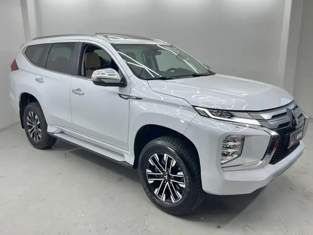 Carro Mitsubishi Pajero Sport 2024 HPE-S 2.4
