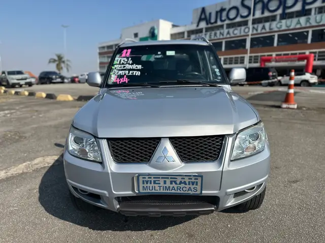 Carro Mitsubishi Pajero TR4 2011 2.0 16V (Flex)