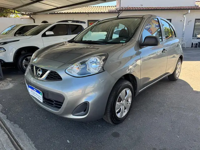 Carro Nissan March 2016 1.0 12V S (Flex)