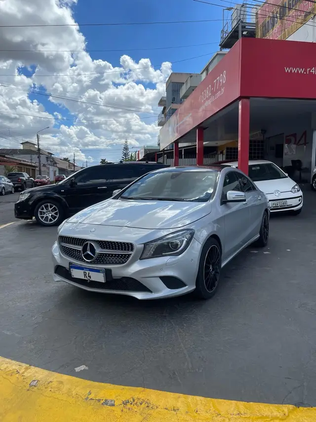 Carro Mercedes-Benz Classe A  2015 200 1.6 FlexFuel DCT Turbo