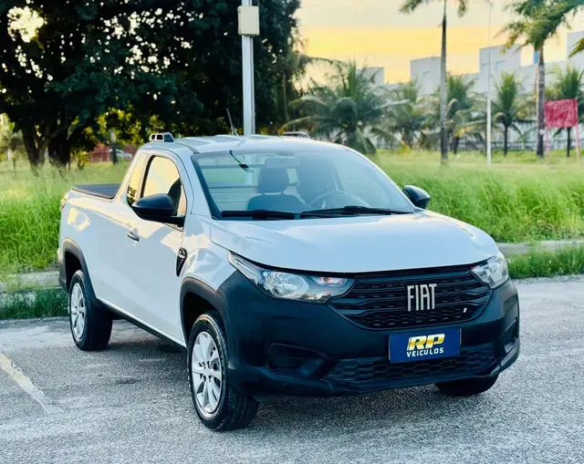 Carro Fiat Strada 2023 Endurance 1.4 Cabine Plus (Flex)
