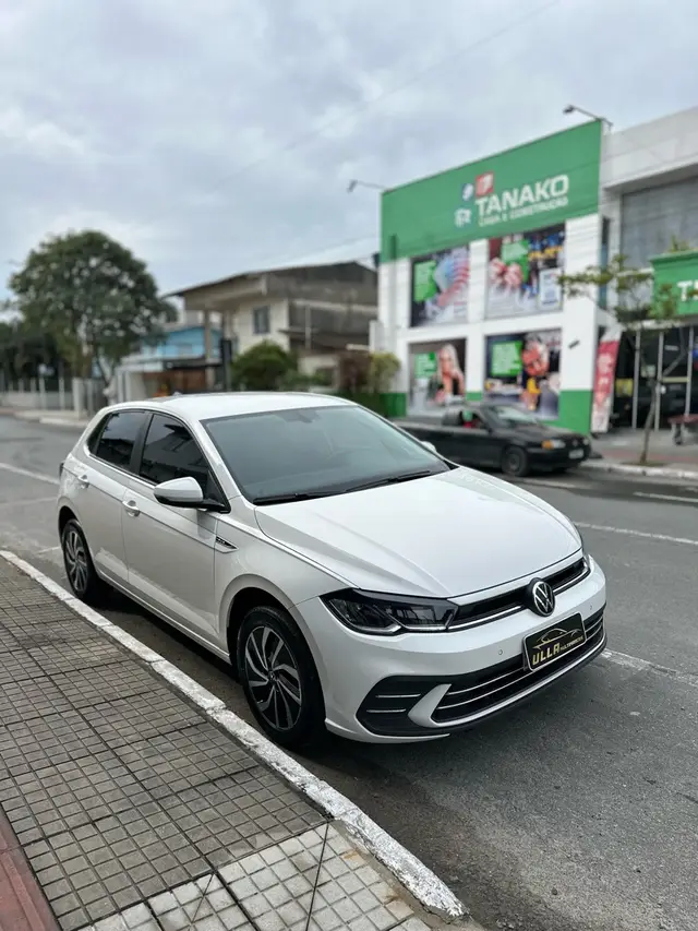 Carro Volkswagen Polo 2023 Highline (Aut) (Flex)