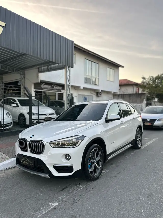 Carro BMW X1 2016 2.0 sDrive20i GP ActiveFlex