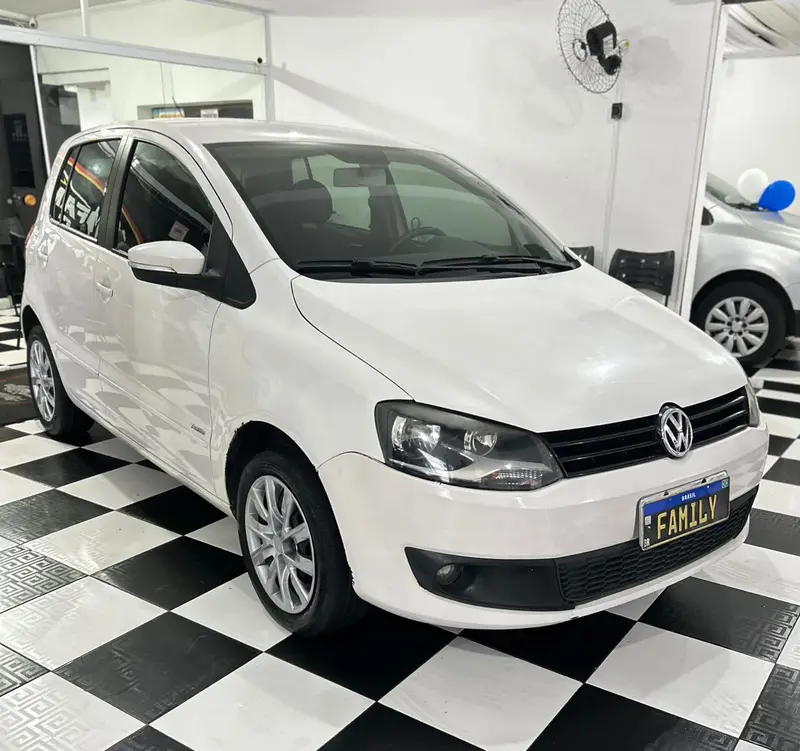 Volkswagen Fox 1.0 TEC (Flex) 4p