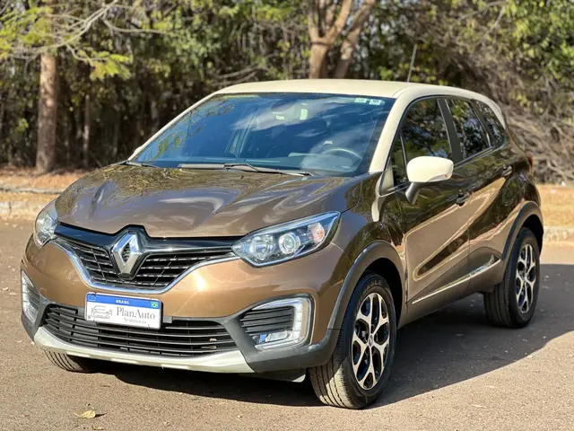 Carro Renault Captur 2018 Intense 1.6 16v SCe CVT (Flex)